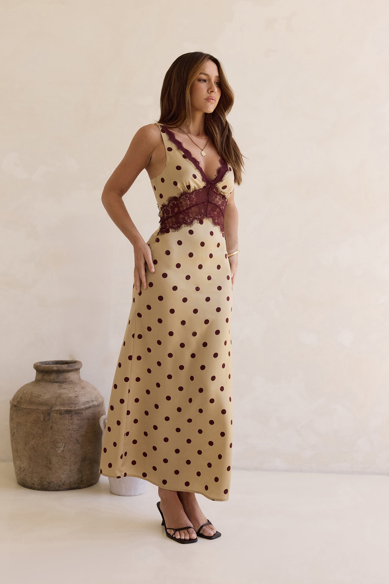 Robe Maxi à Pois en Dentelle On The Sky Marron
