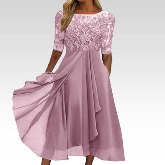Mila – Chiffon jurk met kanten details
